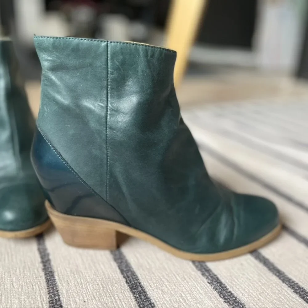 Martin Margiela Leather Boots — Size 38 / US 7.5–8
